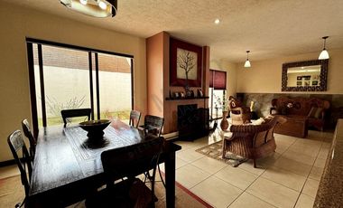 Casa en VENTA AMUEBLADA en RESIDENCIAL HERRADURA, San Cristobal de las casas.