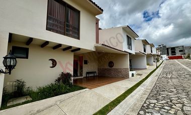 Casa en VENTA AMUEBLADA en RESIDENCIAL HERRADURA, San Cristobal de las casas.
