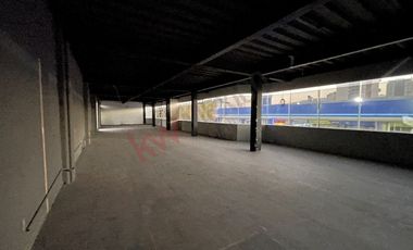 Local Comercial 240m en Renta Jesús del Monte en primer piso