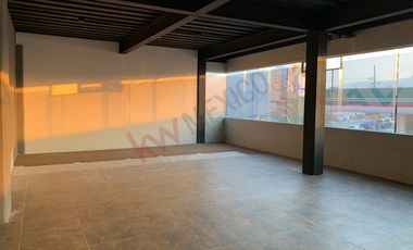 Local Comercial 240m en Renta Jesús del Monte en primer piso