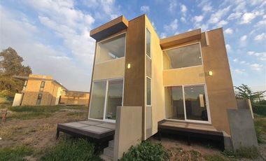 Casa en Arriendo en Las Brisas - Chicureo