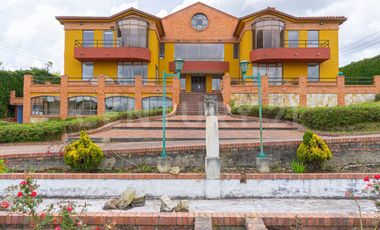 Exclusiva Hacienda en Venta en La Calera