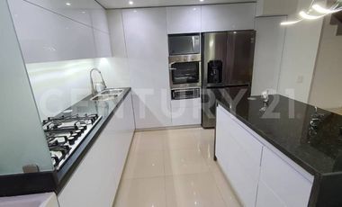 Casa para venta en Ciudad Salitre