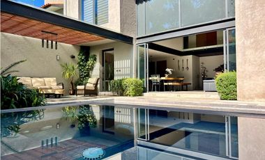 CASA EN VENTA CONDOMINIO AVANDARO CENTRO