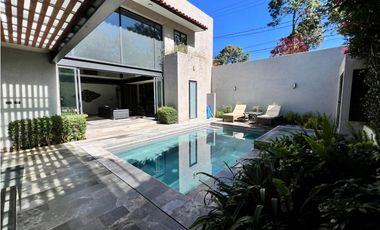 CASA EN VENTA CONDOMINIO AVANDARO CENTRO