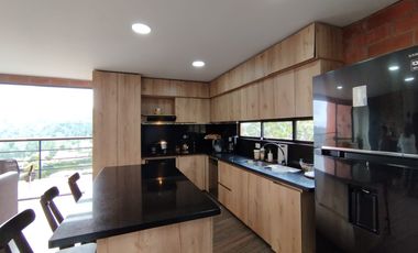 Exclusiva Casa en la Parcelación San Luis - Alto del Escobero