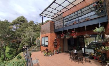Exclusiva Casa en la Parcelación San Luis - Alto del Escobero