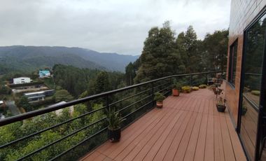 Exclusiva Casa en la Parcelación San Luis - Alto del Escobero