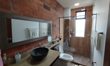 Exclusiva Casa en la Parcelación San Luis - Alto del Escobero