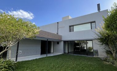 Casa en  Neuquen Capital