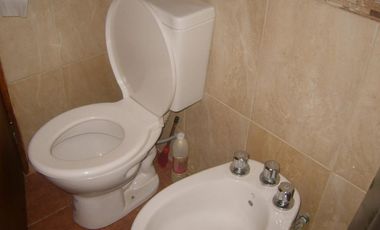 Casa en venta - 2 dormitorios 1 baño - 60mts2 - Mar Del Tuyu