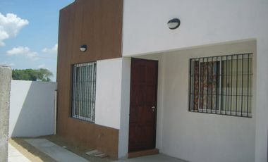 Casa en venta - 2 dormitorios 1 baño - 60mts2 - Mar Del Tuyu