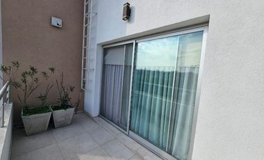 Casa en venta la horqueta de Echeverría Canning