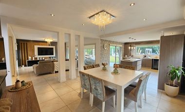 Casa en venta la horqueta de Echeverría Canning