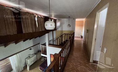 Casa con Jardin en Venta - 327 m² de Terreno y 279 m² Cubiertos