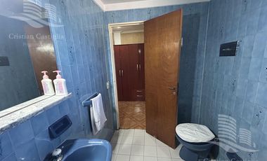 Casa con Jardin en Venta - 327 m² de Terreno y 279 m² Cubiertos