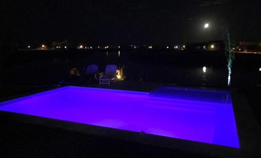 Casa en venta - 3 Dormitorios 3 Baños - 1000Mts2 - El Cantón, Escobar