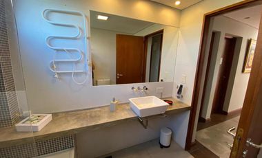 Casa en venta - 3 Dormitorios 3 Baños - 1000Mts2 - El Cantón, Escobar