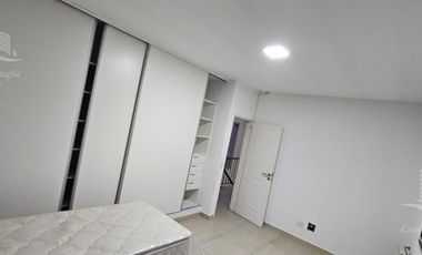 Venta - Casa 4 Ambientes, Jardin, Pileta - Santa Catalina, Villanueva, Tigre