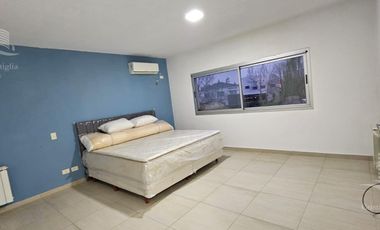 Venta - Casa 4 Ambientes, Jardin, Pileta - Santa Catalina, Villanueva, Tigre