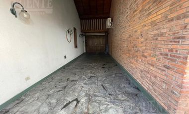 Casa en Lomas de Zamora Este