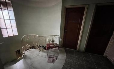 Casa en venta - 3 Dormitorios 2 Baños - 260Mts2 - Ramos Mejía