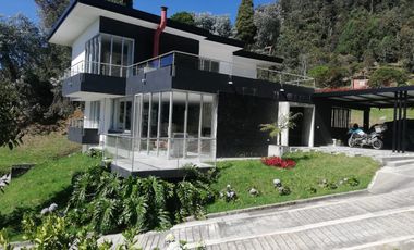 Casa Campestre Envigado Alto Las Palmas