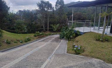 Casa Campestre Envigado Alto Las Palmas