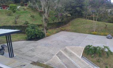 Casa Campestre Envigado Alto Las Palmas