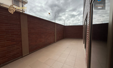 AMPLIO DEPARTAMENTO EN VENTA