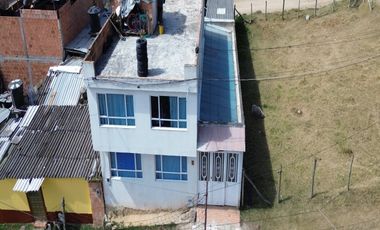 Espectacular Casa Familiar Con Diseño Moderno