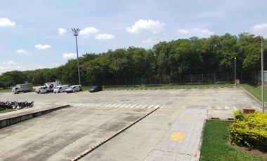 VENDO EN EXCLUSIVA BODEGA EN PARQUE INDUSTRIAL, EXCELENTE VITRINA , OFICINAS TERMINAL LOGÍSTICO  ACOPI, CON BASCULA-10021