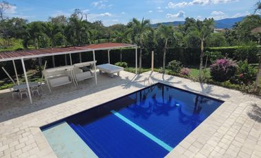 Casa En Exclusivo Condominio - Anapoima