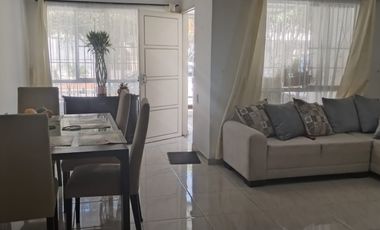 LINDA CASA RESIDENCIAL 2 PISOS EXTERNA