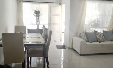 LINDA CASA RESIDENCIAL 2 PISOS EXTERNA