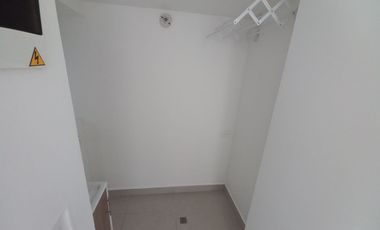 Arriendo Apartamento Piso 18 En Bello