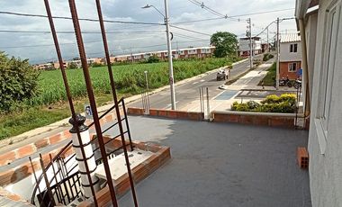 Casa De Dos Pisos Para La Venta En Manzanares - Candelaria - Valle Del Cauca