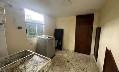 VENDEMOS CASA CAMPESTRE UBICADA EN BAJO DAPA