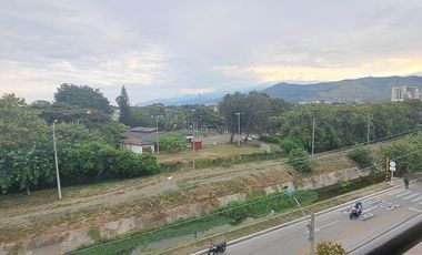Apartamento En Venta Norte De Cali, Barrio Brisas De Los Alamos