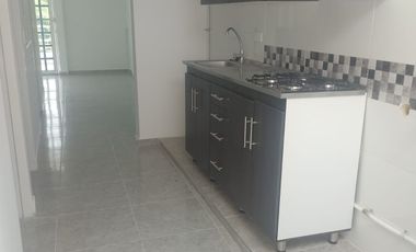 Se Vende Casa En Ciudad Del Campo De 3 Pisos Totalmente Independiente Ideal Para Inversionistas