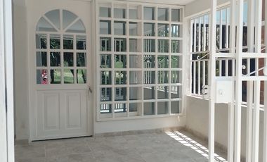 Se Vende Casa En Ciudad Del Campo De 3 Pisos Totalmente Independiente Ideal Para Inversionistas