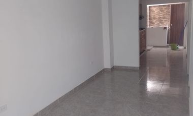 Se Vende Casa En Ciudad Del Campo De 3 Pisos Totalmente Independiente Ideal Para Inversionistas