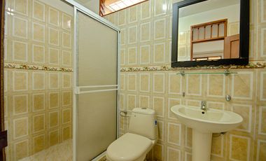 Cali, Vendo Casa Tres Pisos Dos Apartamentos Barrio Chapinero