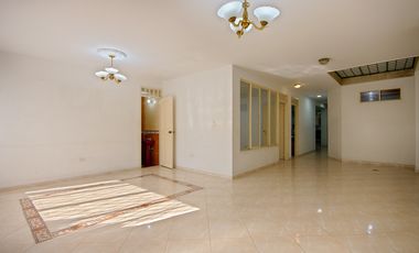 Cali, Vendo Casa Tres Pisos Dos Apartamentos Barrio Chapinero