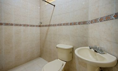 Cali, Vendo Casa Tres Pisos Dos Apartamentos Barrio Chapinero