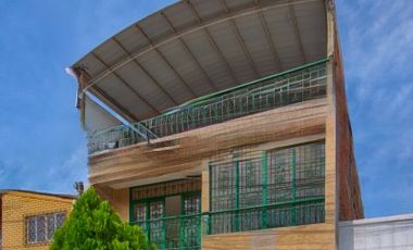 Cali, Vendo Casa Tres Pisos Dos Apartamentos Barrio Chapinero