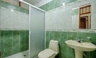 Cali, Vendo Casa Tres Pisos Dos Apartamentos Barrio Chapinero