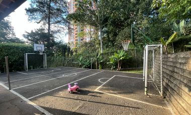 Casa En El Tesoro El Poblado Cerca Al Colegio Marymount