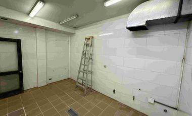 Local Amplio En Arriendo Barrio El Peñon