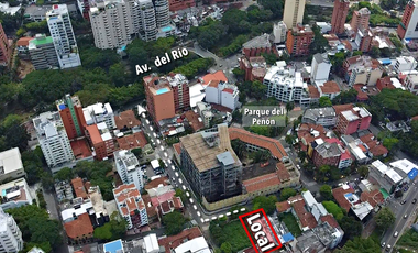 Local Amplio En Arriendo Barrio El Peñon